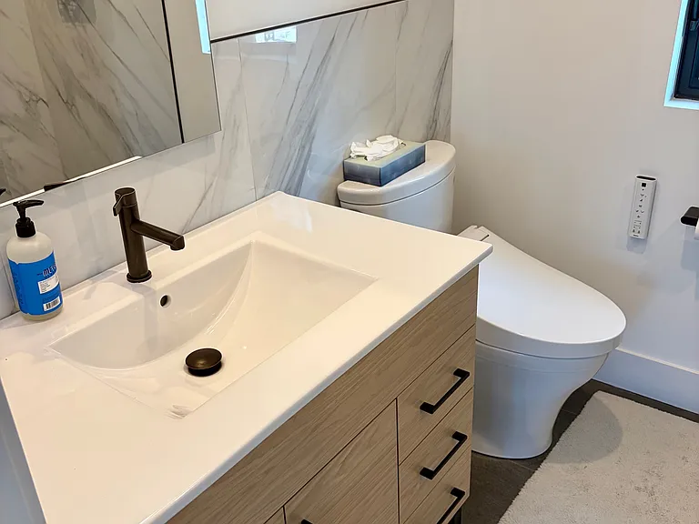 56 N Menantic Rd #B — Photo 10