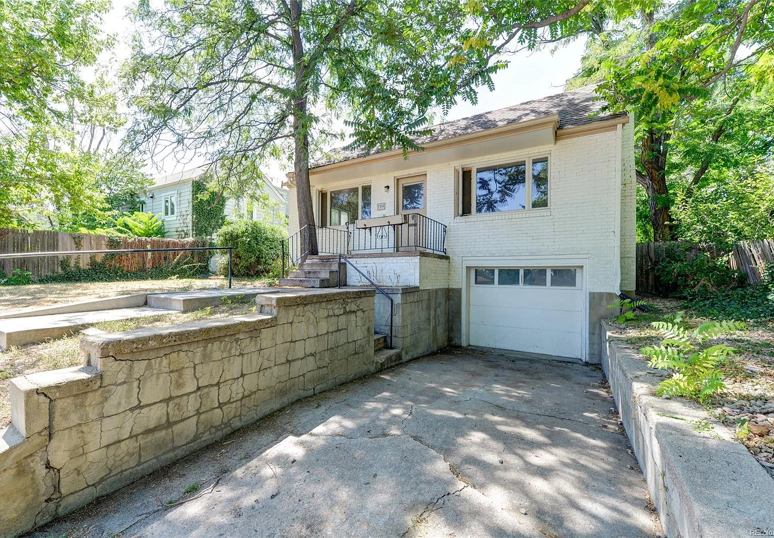 6 bed, 2134 sqft, $11,910 — Photo 1