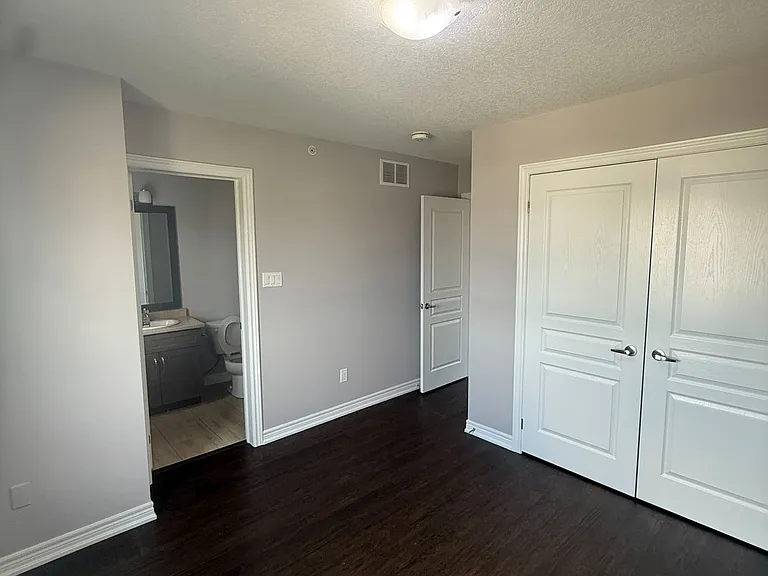 53 Oliver Ln — Photo 31