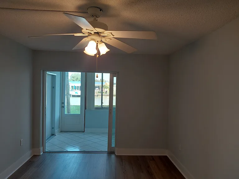 4725 Cove Cir #108 — Photo 27