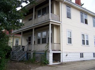 17 Ponagansett Ave, Providence, RI 02909