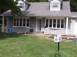 40 Hickory Hill Ln, Glen Carbon, IL