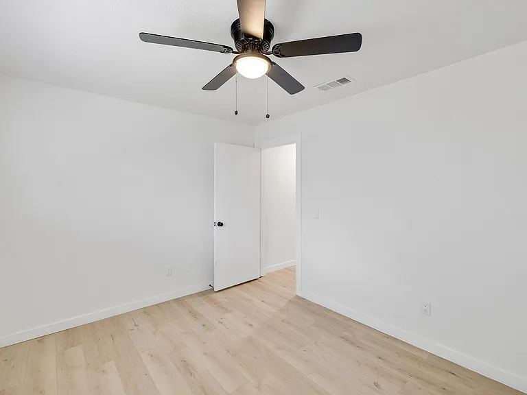 3352 Lanarc Dr — Photo 18