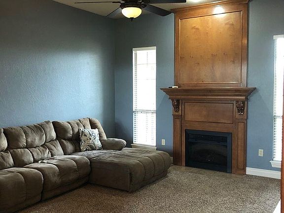 3rd image of 1212 Cypress Ln