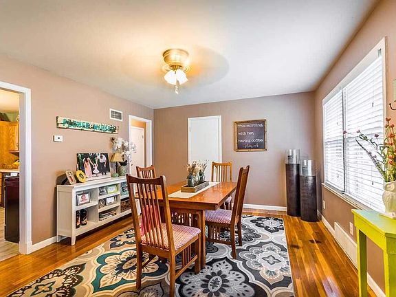 5th image of 301 N Garfield St