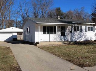 1349 Byron Dr, South Bend, IN 46614