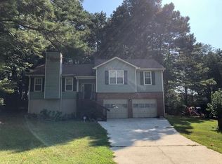 186 Johnstons Dr, Dallas, GA 30157