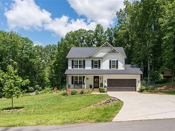 4th image of 227 Oakgrove Dr