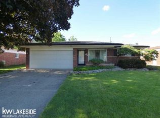 11041 Brougham Dr, Sterling Heights, MI 48312