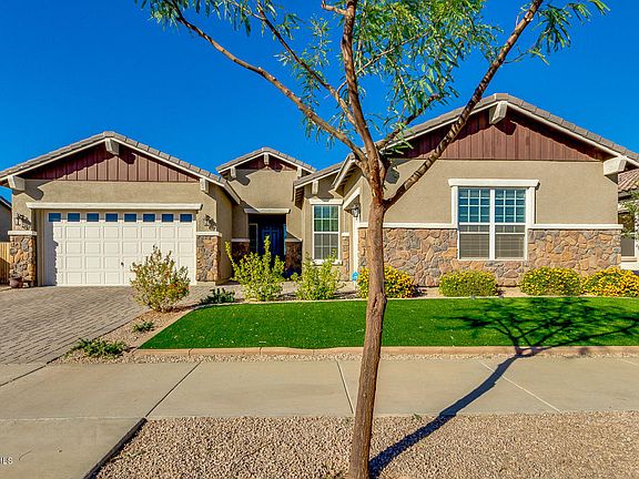 5th image of 22184 E Pecan Ln