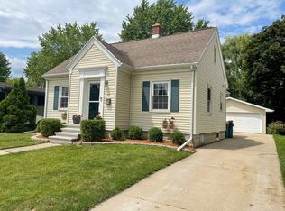 273 Ledgeview Ave, Fond Du Lac, WI 54935