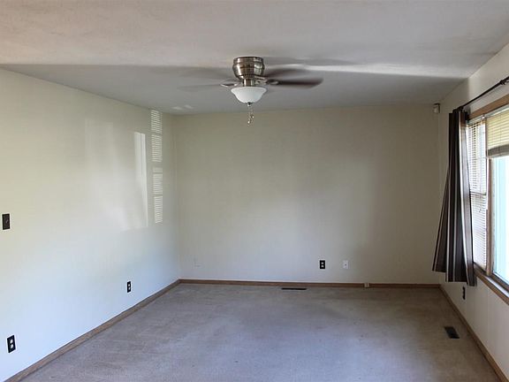 2nd image of 2103 N Van Buren St