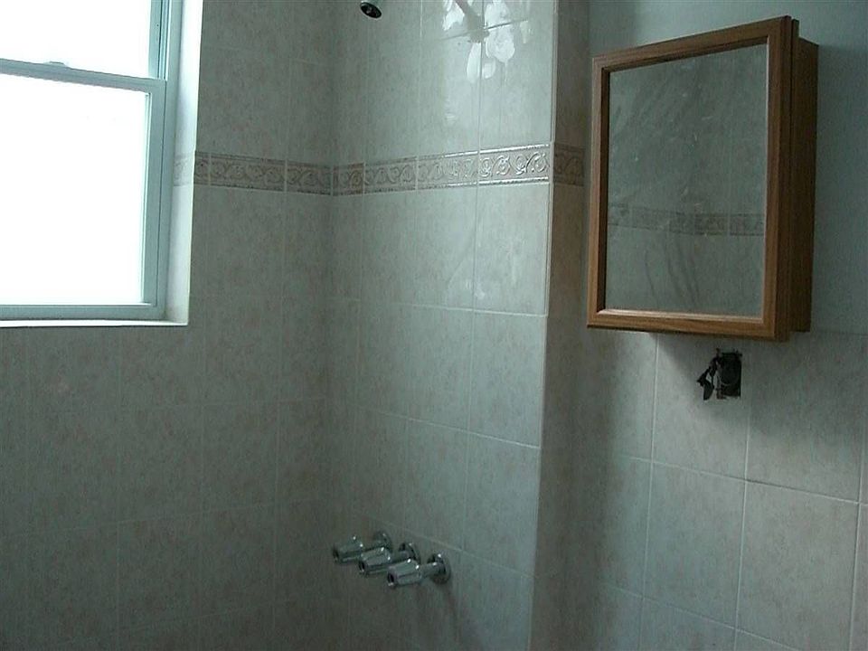 2nd image of 1420 Fteley Ave