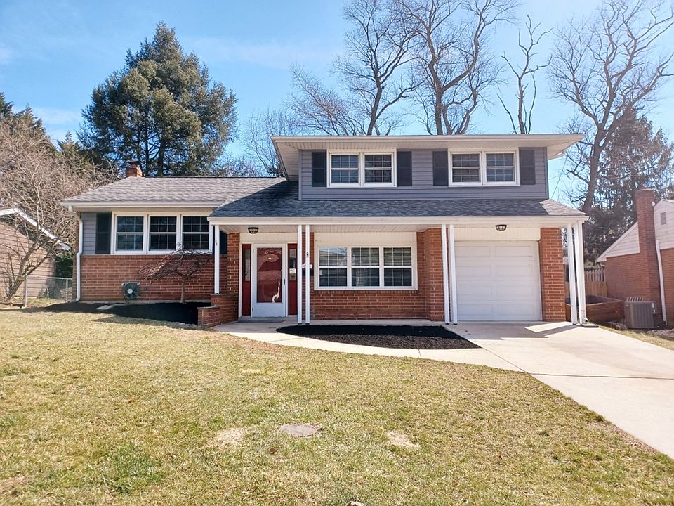 1st image of 36 Windflower Dr