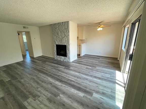 2nd image of 11825 Magnolia Blvd