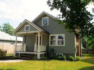 68 Vine St, Reading, MA 01867