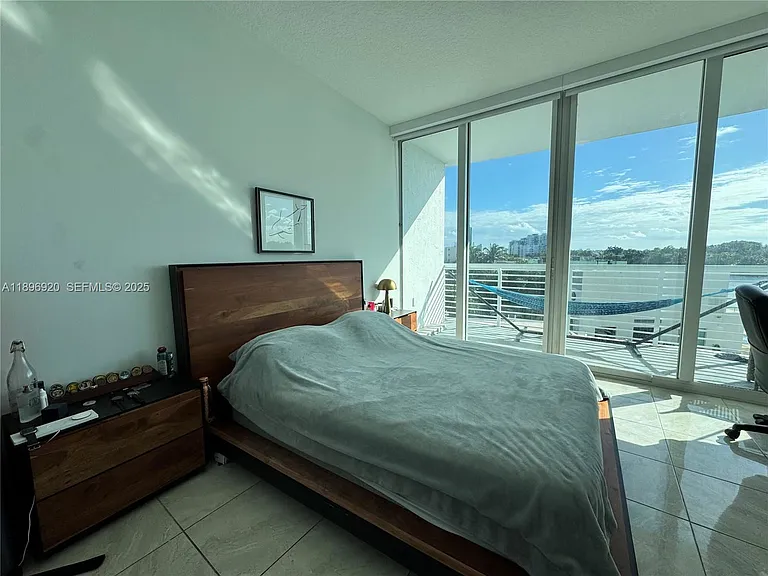 6580 Indian Creek Dr #404 — Photo 2