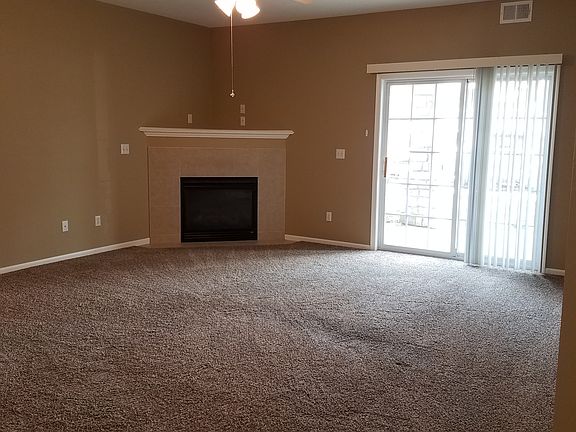 2nd image of 6255 Beechtree Dr Unit 3105