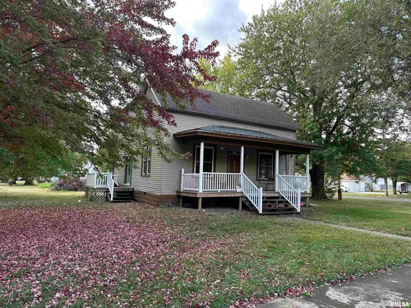 500 Albers St, Golden, IL 62339