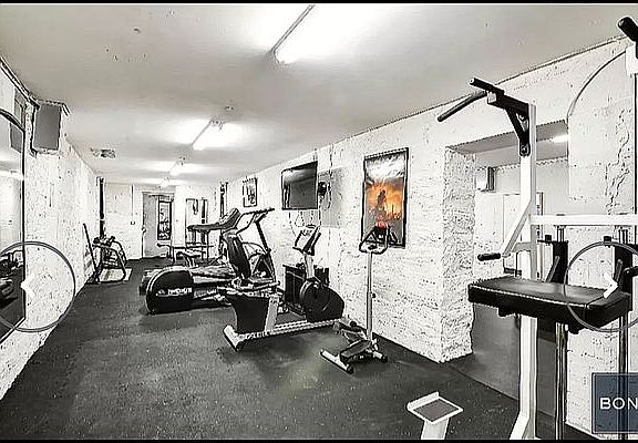 5th image of 305 W 150th St #608A
