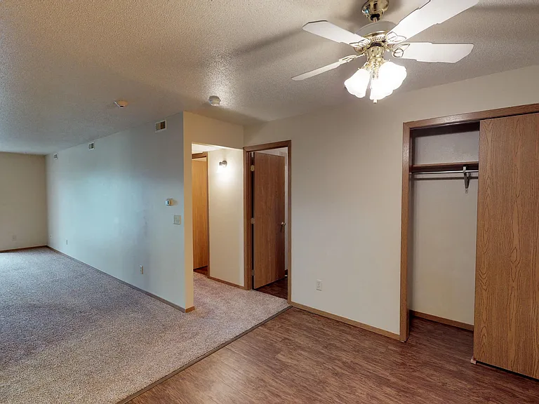 Prairie Winds Apartments — Photo 20