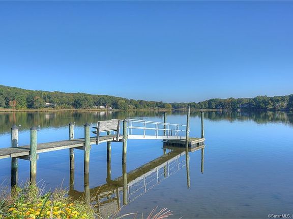 3rd image of 767 River Rd