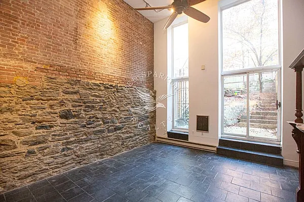 Rented by Red Sparrow Realty Group | media 14