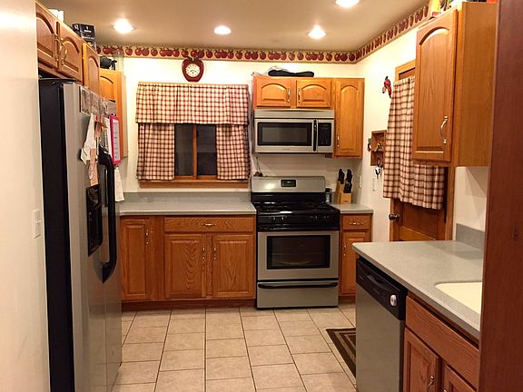 3rd image of 3610 Elmwood Ave