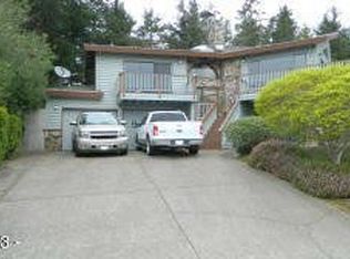 1121 SE 1st St, Newport, OR 97365