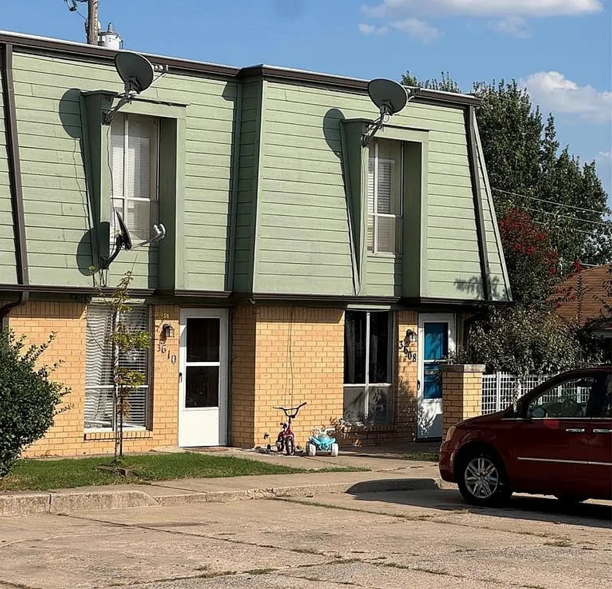 1 bed, 750 sqft, $1,100 — Photo 2
