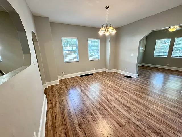 52 Claire Dr SE - A — Photo 2