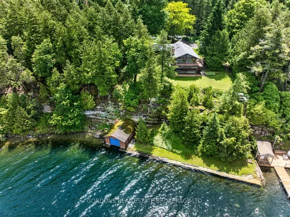 4444 Arthur Court Ln, South Frontenac, ON K0H 1X0