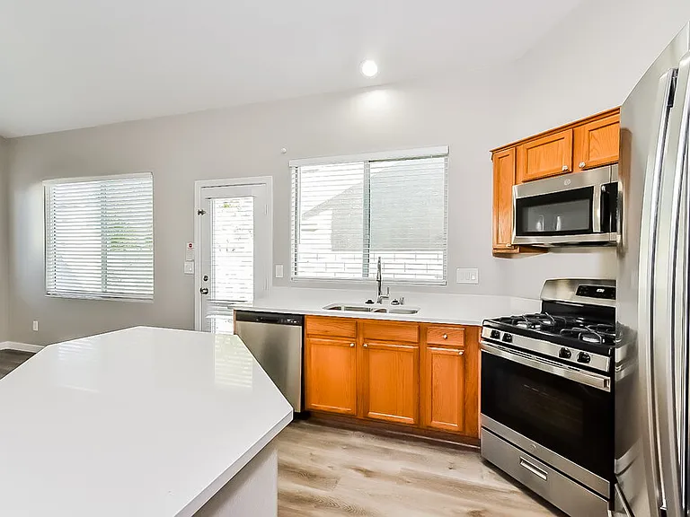 9556 Cabot Falls Ave — Photo 6