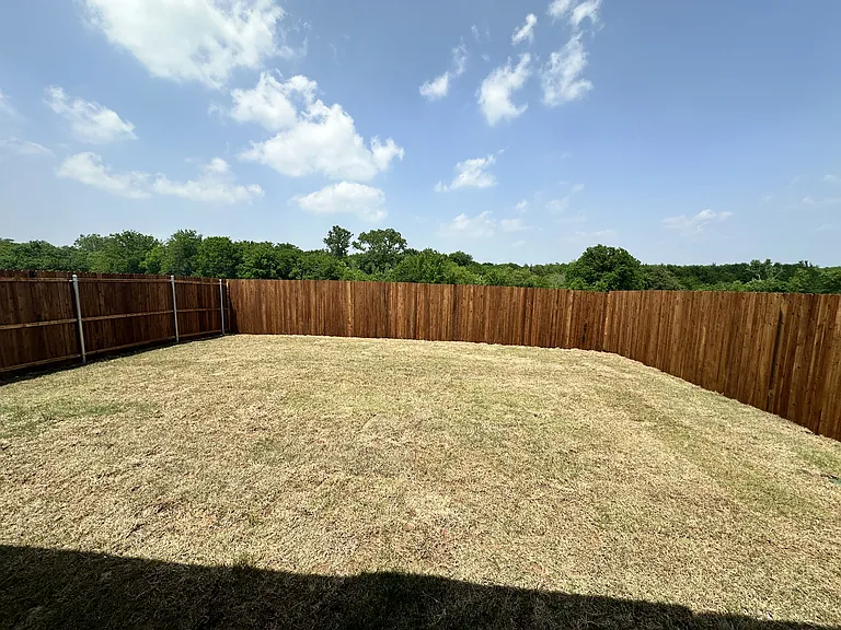 1157 Northfield Dr — Photo 17