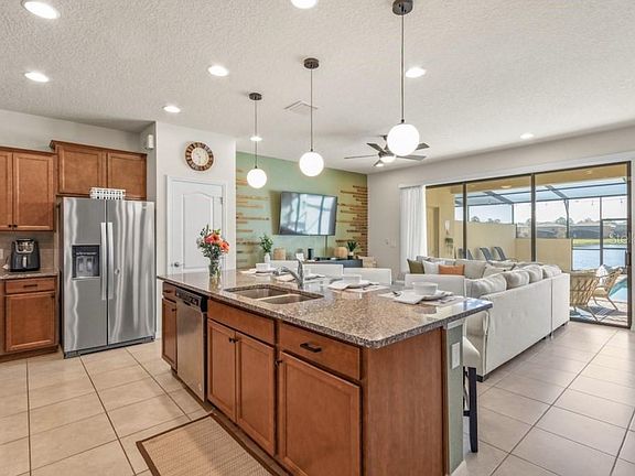 3rd image of 8838 GENEVE COURT