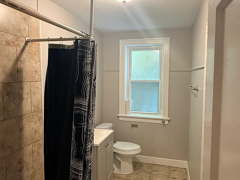 7737 S Yates Blvd — Photo 16