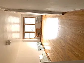 Rented by Kinyu Realty