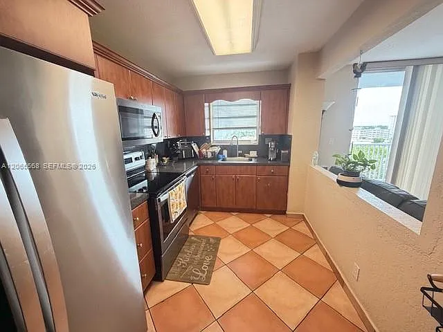 137 Golden Isles Dr #912 — Photo 13