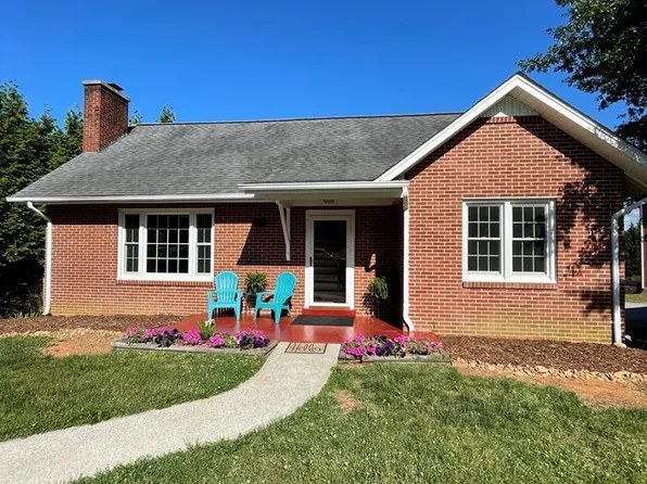 107 Buena Vista Ave, Stuart, VA 24171