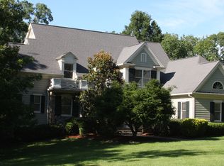 147 Lamplighter Ln, Signal Mountain, TN 37377