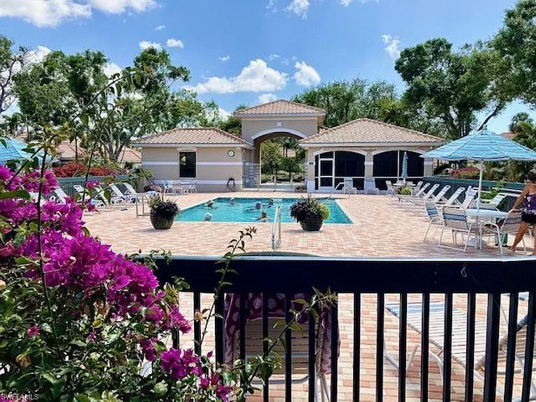 25259 Galashields Cir — Photo 24