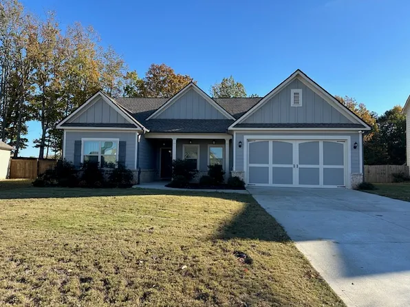 1635 Jasper Dr, Winder, GA 30680