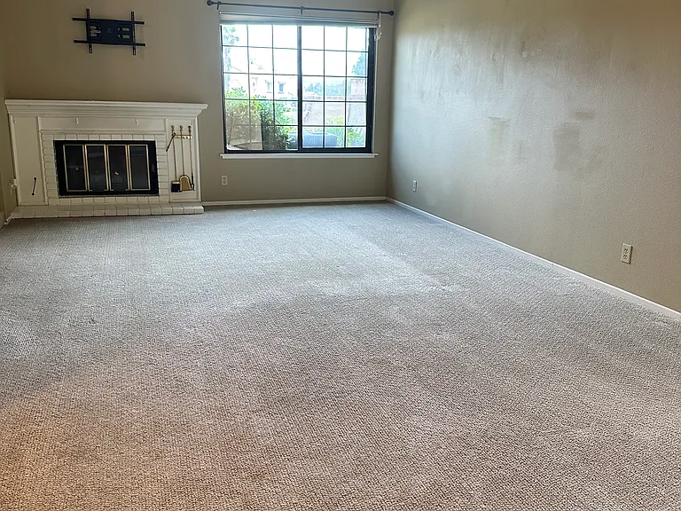 402 Country Club Dr #B — Photo 16