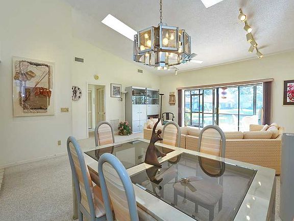 5th image of 3876 Wilshire Cir #103