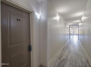 630 Bay Cove Dr #105, Biloxi, MS 39532