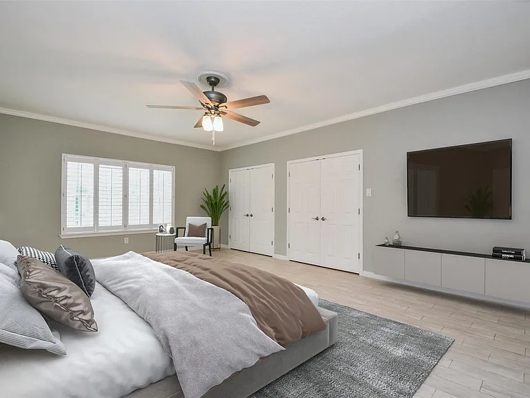 382 Wilcrest Dr — Photo 17