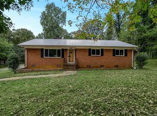 9007 Douglas Dr, Charlotte, NC 28217