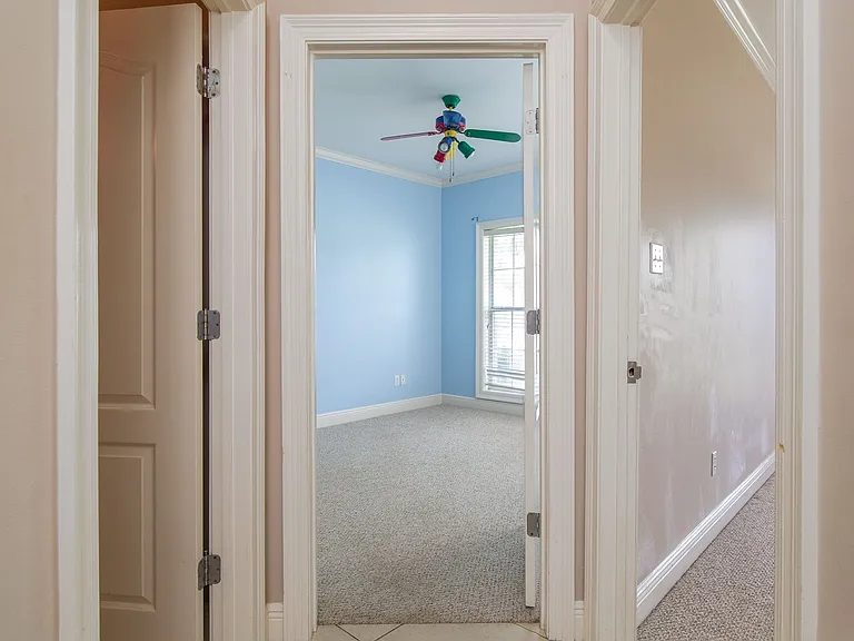 6102 Coty Dr — Photo 13