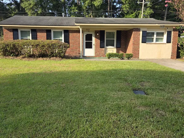 2223 Bartlett Dr, Savannah, GA 31404