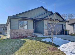 4049 Olivia Ct, Iowa City, IA 52245